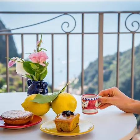 Konukevi Palazzo San Giovanni Amalfi Coast Scala