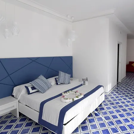 Palazzo San Giovanni Amalfi Coast 4*